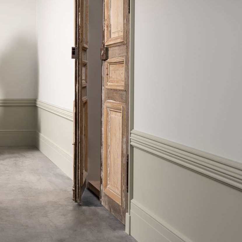 Nieszablonowe, eleganckie wykończenie listwy przypodłogowej - mały trik